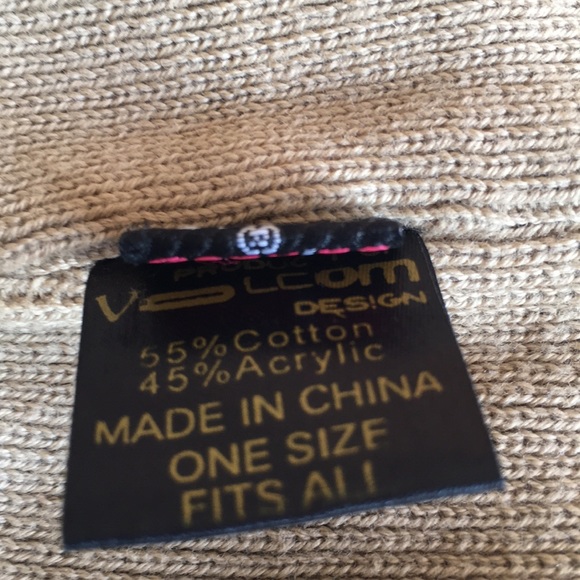 Volcom Beanie - Picture 4 of 4